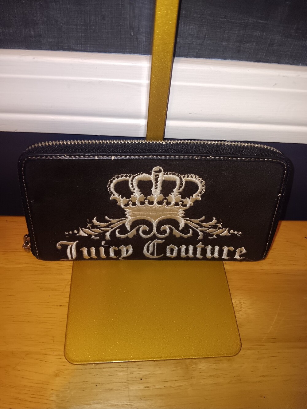 Juicy Couture Vintage Y2k Velour Zippy Wallet